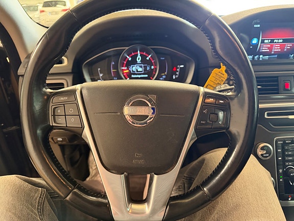 Volvo XC70 10 of 17