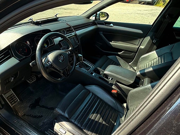 Volkswagen Passat Alltrack 6 of 9