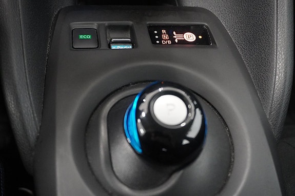 Nissan Leaf 11 of 15