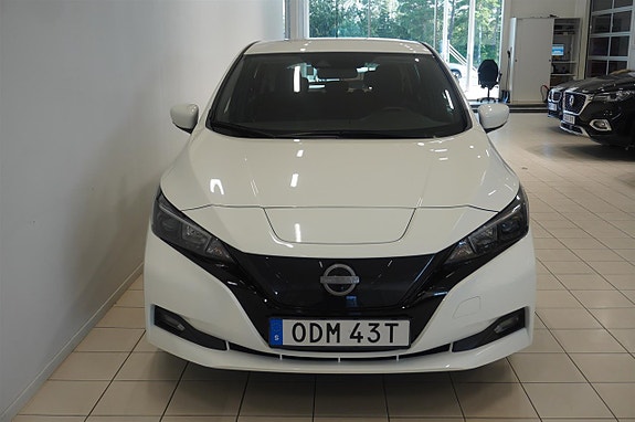 Nissan Leaf 4 of 5