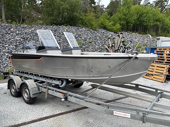 Buster M2 Yamaha F40 2019
