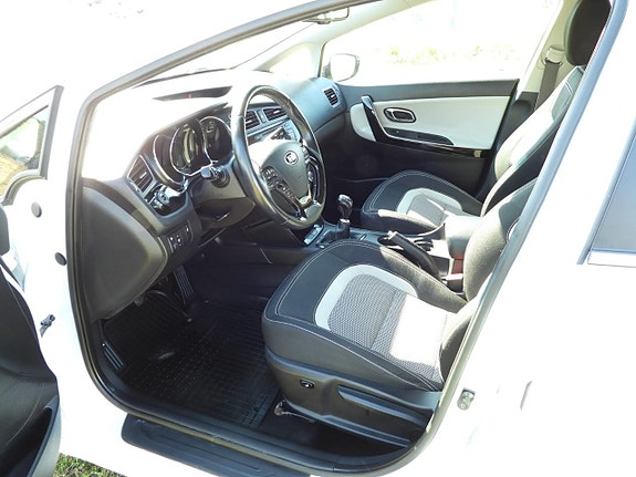 Kia Ceed 9 of 25