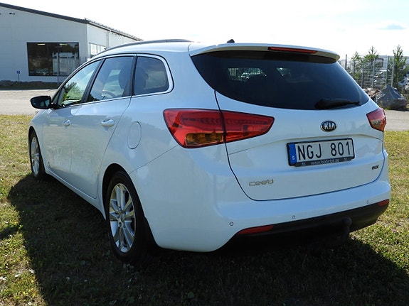 Kia Ceed 2 of 25