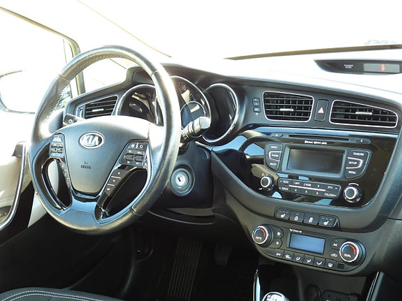 Kia Ceed 13 of 25
