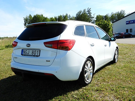 Kia Ceed 4 of 25