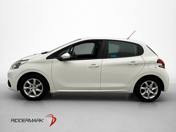 Peugeot 208 5 of 5