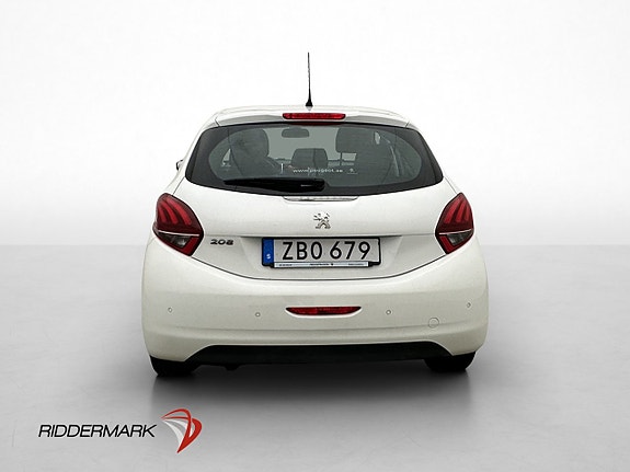 Peugeot 208 7 of 28