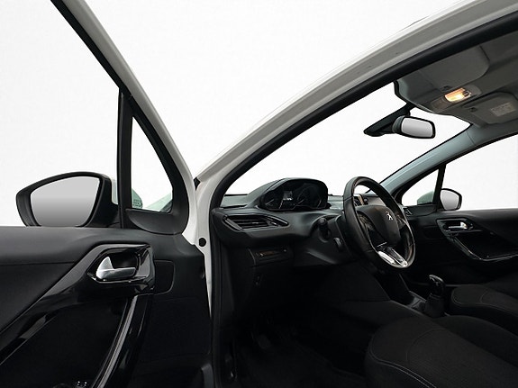 Peugeot 208 10 of 28