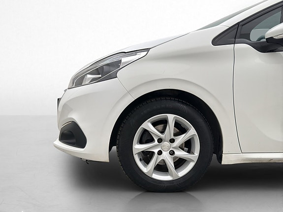 Peugeot 208 27 of 28