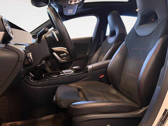 Mercedes-Benz CLA200 9 of 22