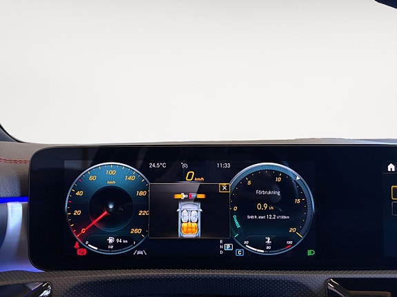 Mercedes-Benz CLA200 12 of 23