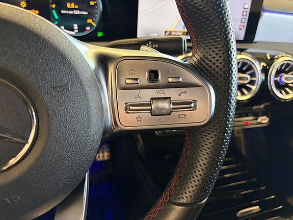 Mercedes-Benz CLA200 23 of 23