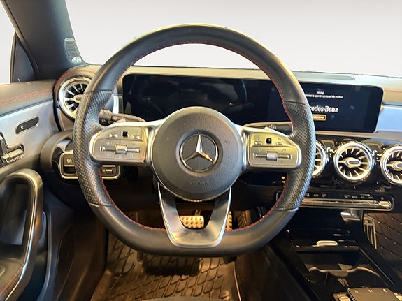 Mercedes-Benz CLA200 13 of 22