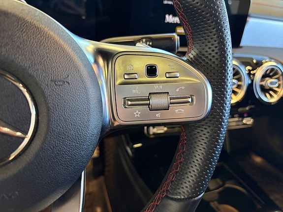 Mercedes-Benz CLA200 22 of 22