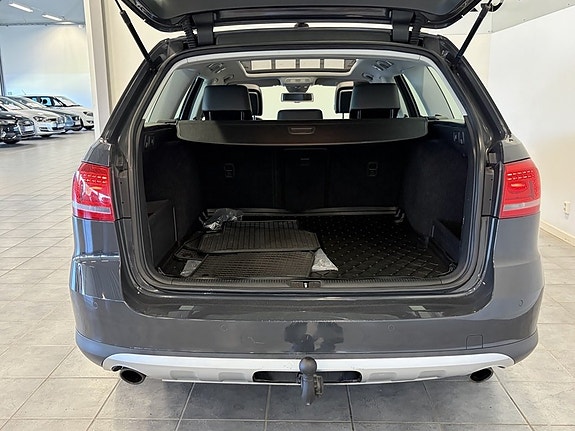 Volkswagen Passat Alltrack 5 of 5