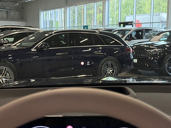 Mercedes-Benz GLB250+ 17 of 17