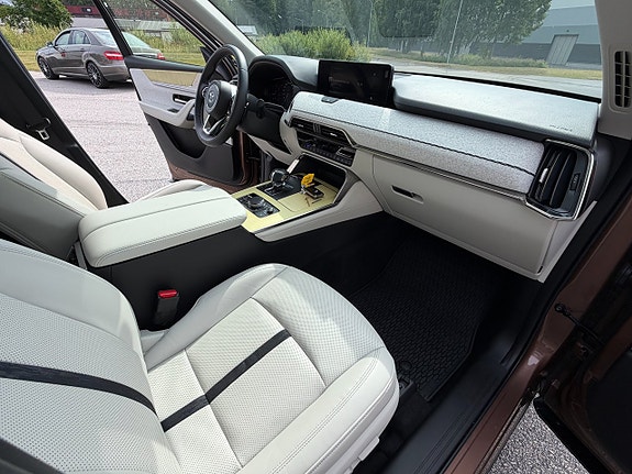 Mazda CX-80 12 of 15