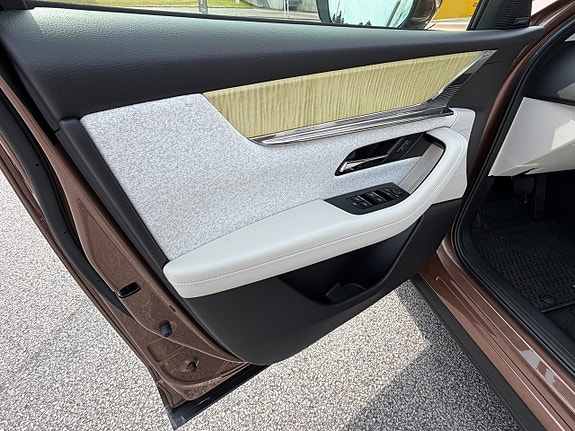 Mazda CX-80 14 of 15
