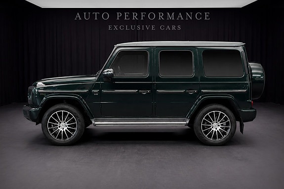 Mercedes-Benz G500 2 of 5