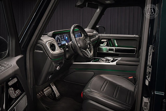 Mercedes-Benz G500 5 of 5