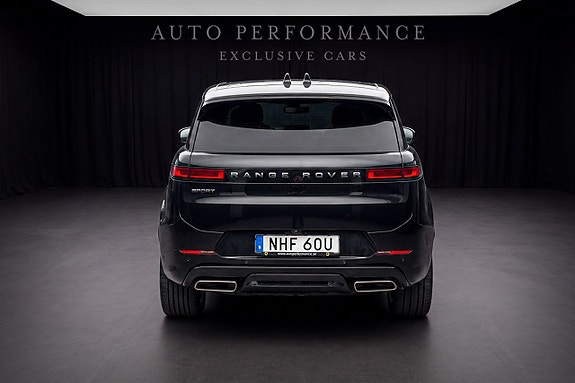 Land Rover Range Rover Sport 5 of 11
