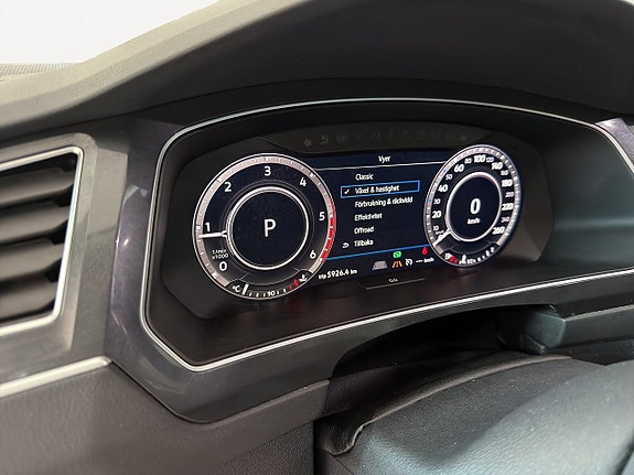 Volkswagen Tiguan 10 of 21