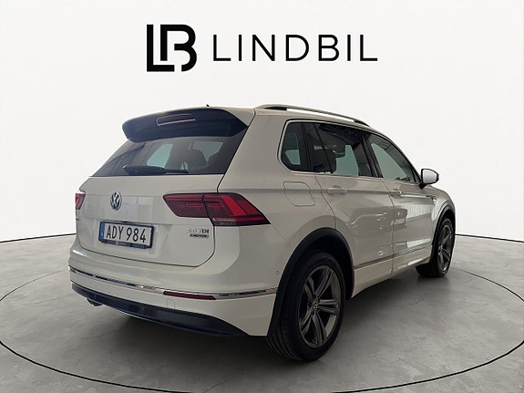 Volkswagen Tiguan 6 of 21