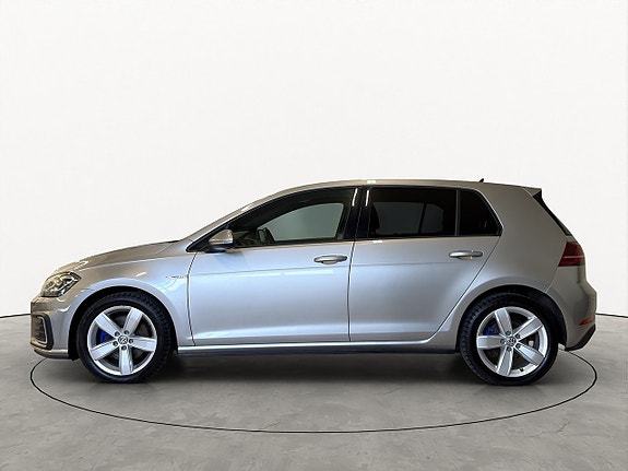 Volkswagen Golf VII 3 of 19