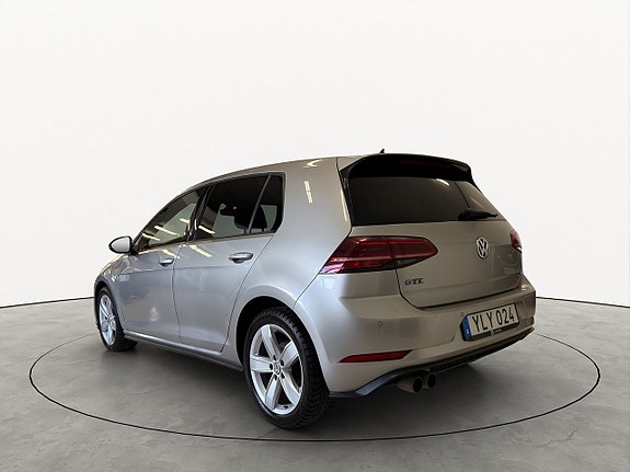 Volkswagen Golf VII 4 of 19