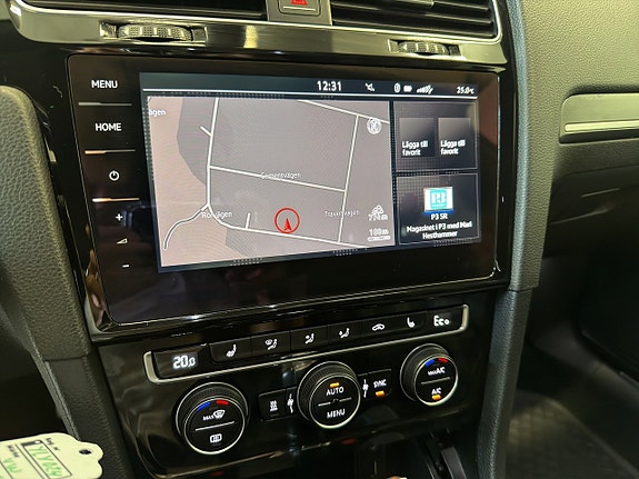 Volkswagen Golf VII 16 of 19