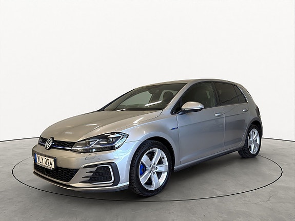 Volkswagen Golf VII