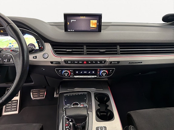 Audi Q7 13 of 19
