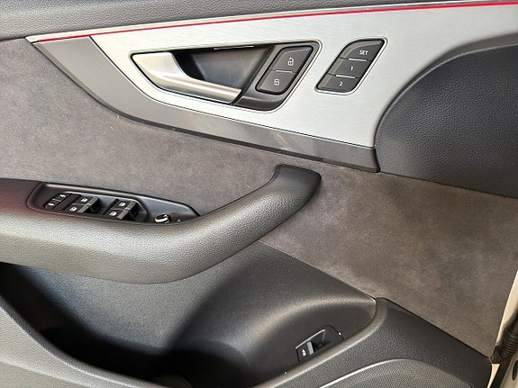 Audi Q7 9 of 19