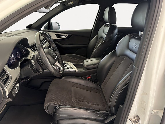 Audi Q7 6 of 19