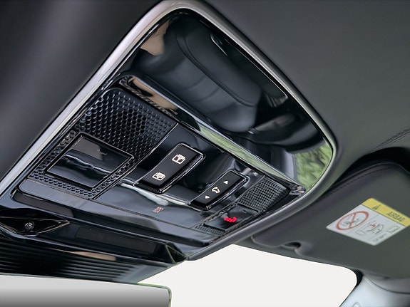 Land Rover Range Rover 14 of 24