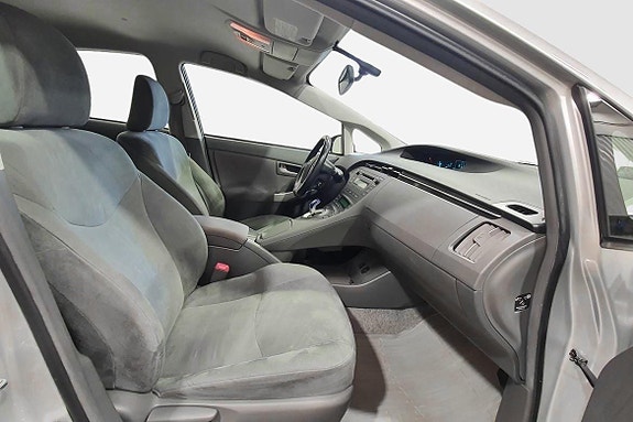 Toyota Prius 17 of 22