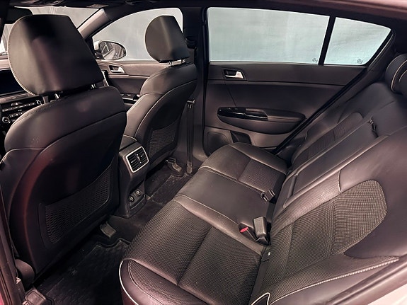 Kia Sportage 12 of 12