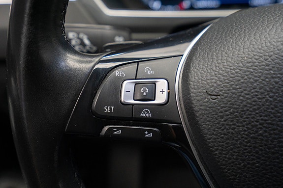 Volkswagen Tiguan 17 of 22
