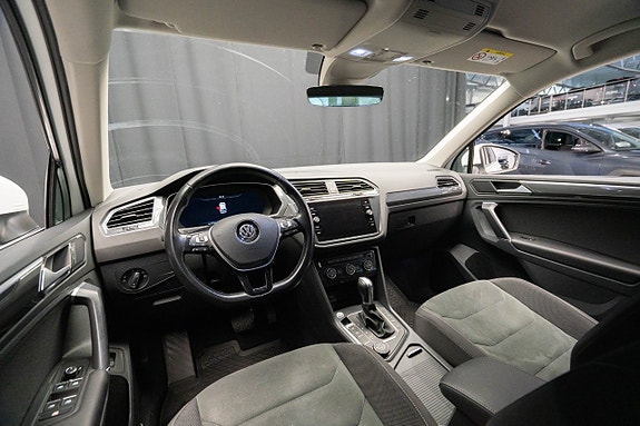 Volkswagen Tiguan 10 of 22