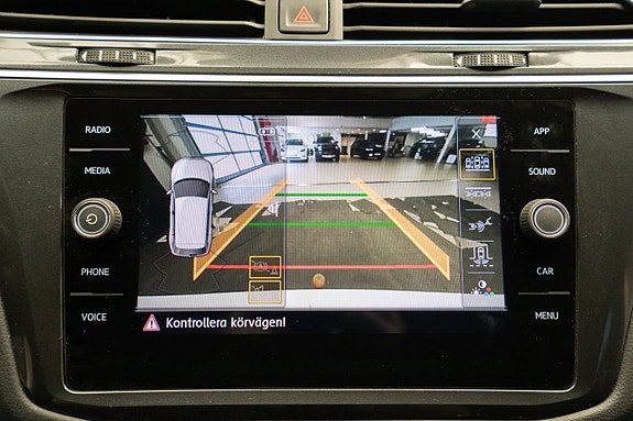 Volkswagen Tiguan 13 of 22