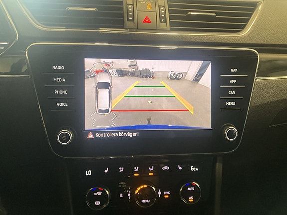 Skoda Superb 20 of 22