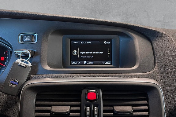 Volvo V40 14 of 17