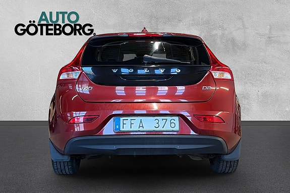 Volvo V40 5 of 17
