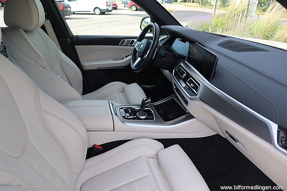 BMW X5 4 of 5
