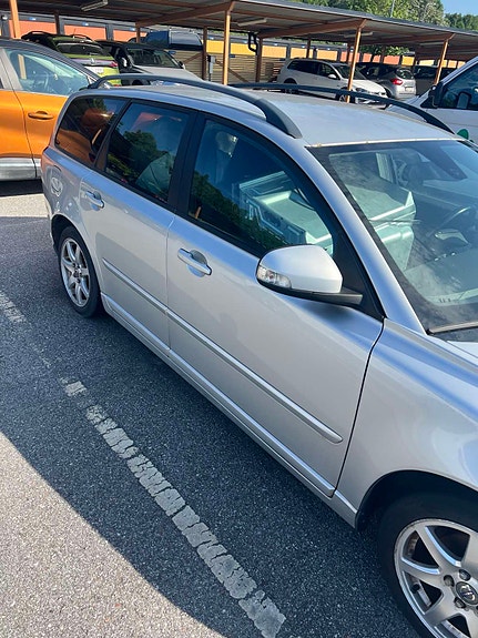 Volvo V50 6 of 9