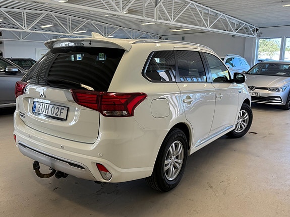 Mitsubishi Outlander 4 of 14