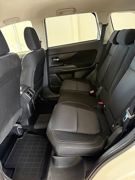 Mitsubishi Outlander 10 of 14
