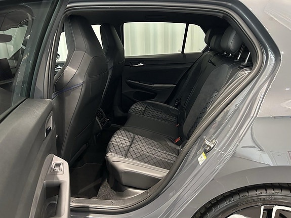 Volkswagen Golf I 8 of 16