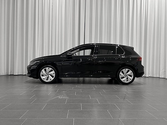 Volkswagen Golf I 2 of 5
