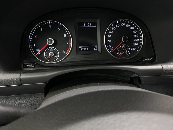 Volkswagen Touran 13 of 23